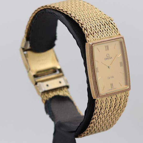 OMEGA オメガ DE VILLE デビル スクエア ウォッチ 腕周り ゴールド