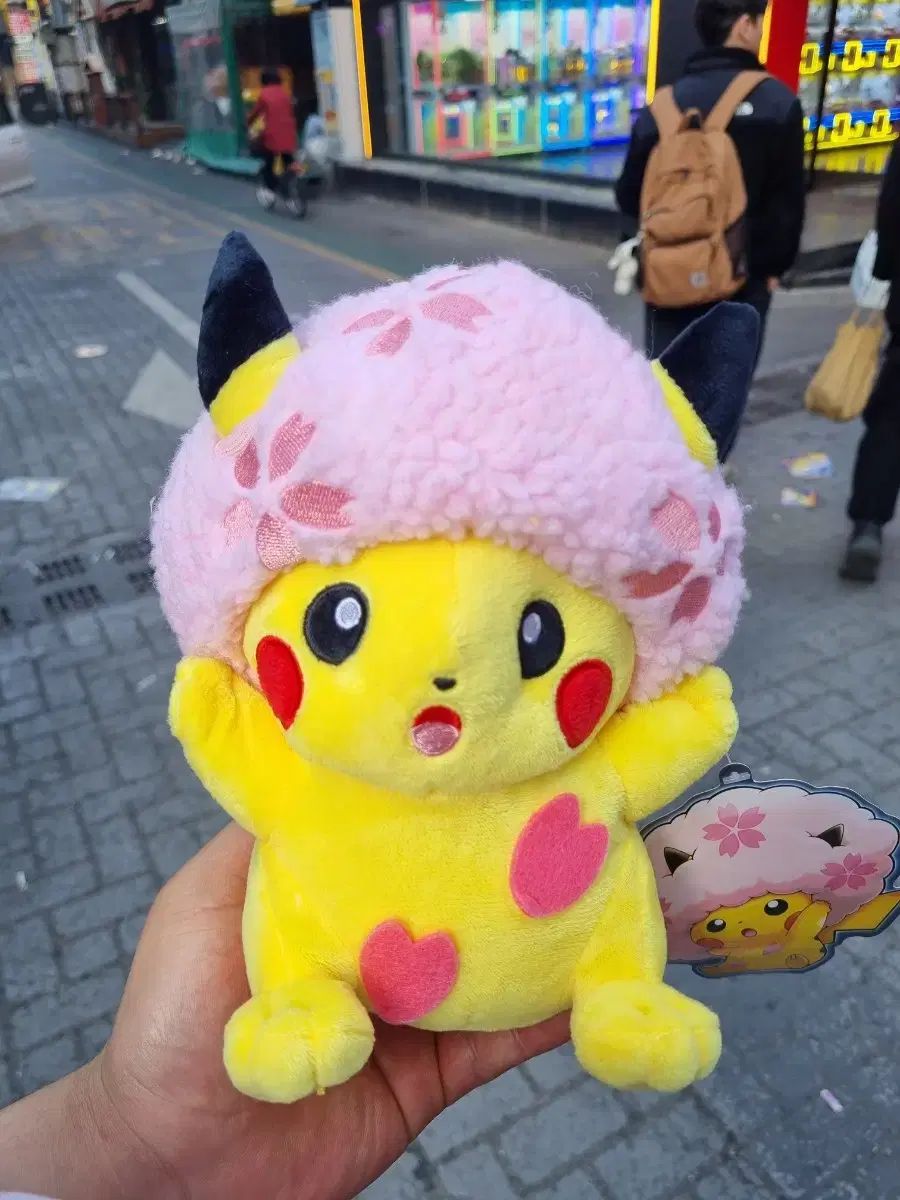 良い ピカチュウぬいぐるみ 激レア・美品】初期ピカチュウ ぬいぐるみ