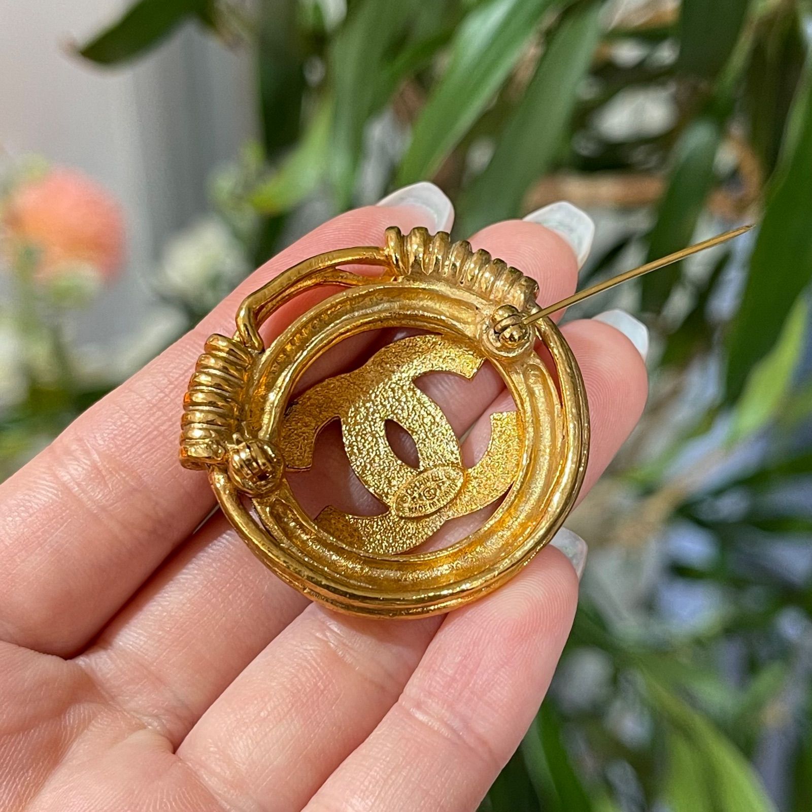 1円～売切】シャネル ココマーク ブローチ ゴールド 96P 美品