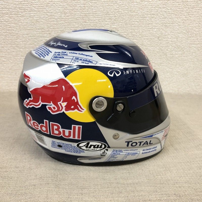 F1 レッドブル Vettel & Webber 1/2ヘルメット セット F1 レッドブル