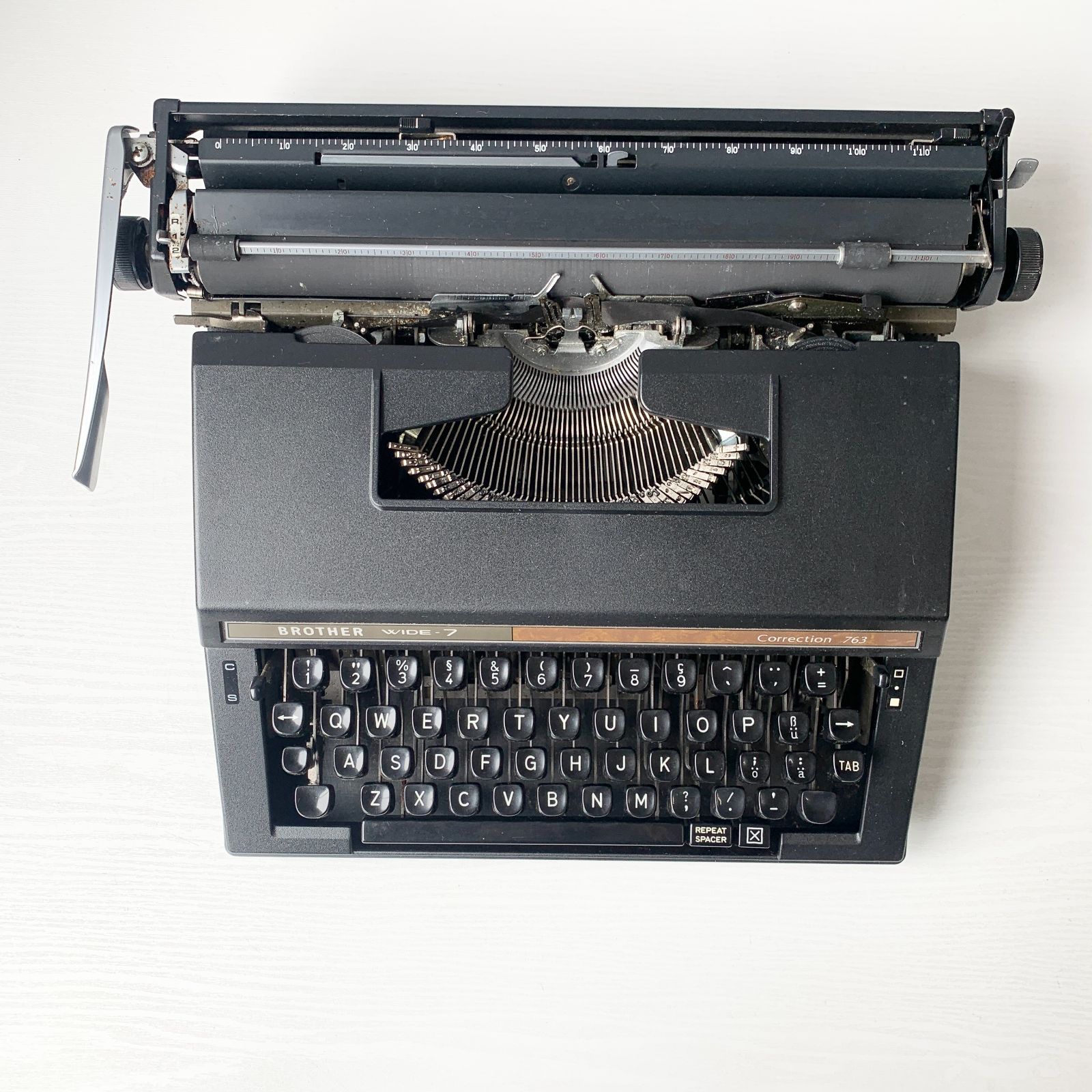BROTHER タイプライター ビンテージ レトロ 昭和 ブラザー アンティーク