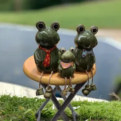 AKa6808古い陶器製蛙かえるカエル置物欠けあり