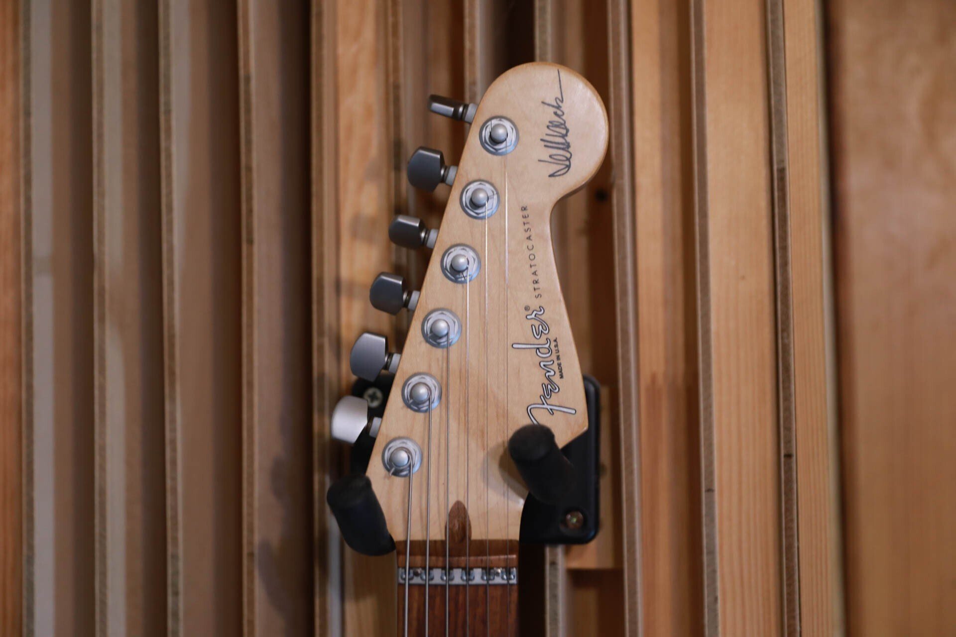 ジェフ・ベック仕様 ストラトキャスタータイプ ケース付 ジェフ