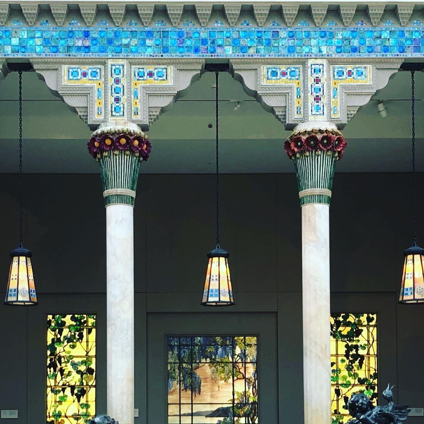 ニューヨーク メトロポリタン美術館ステンドグラス 太陽と月 グラス