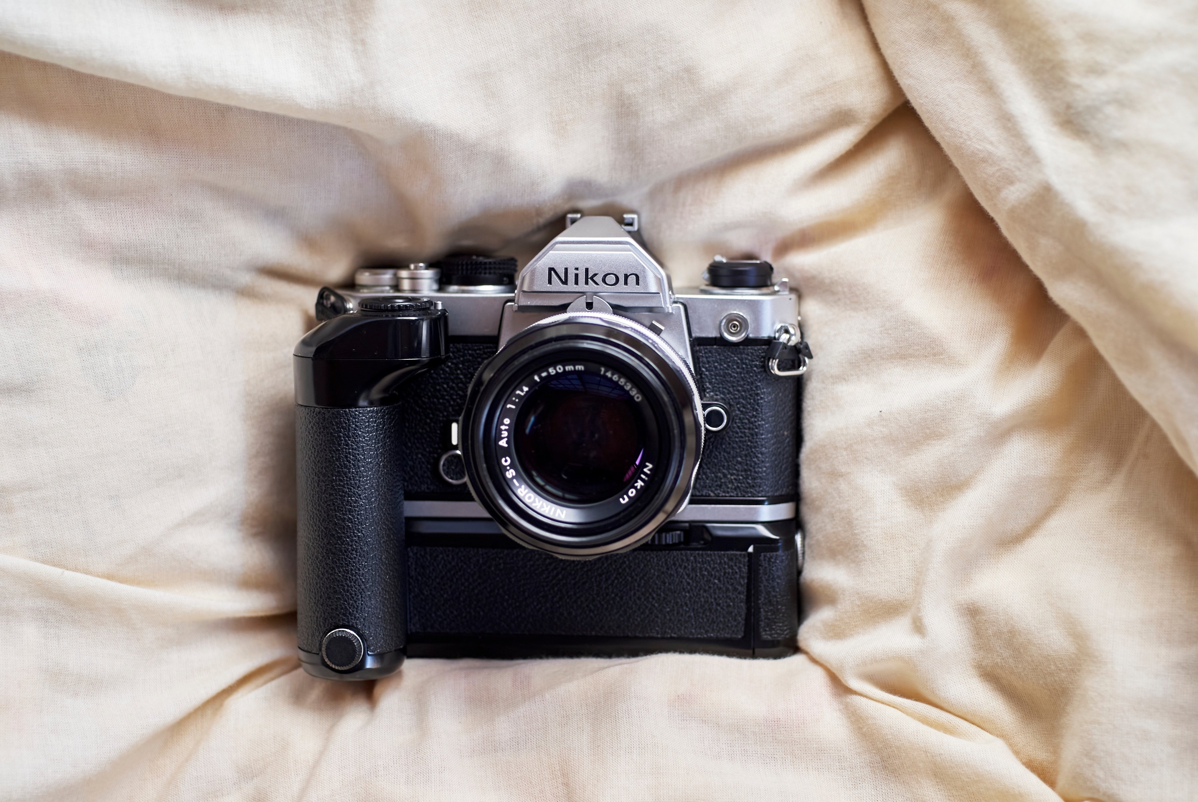 Nikon FM Nikon MD-12 機械式の魅力と醍醐味｜Sven.