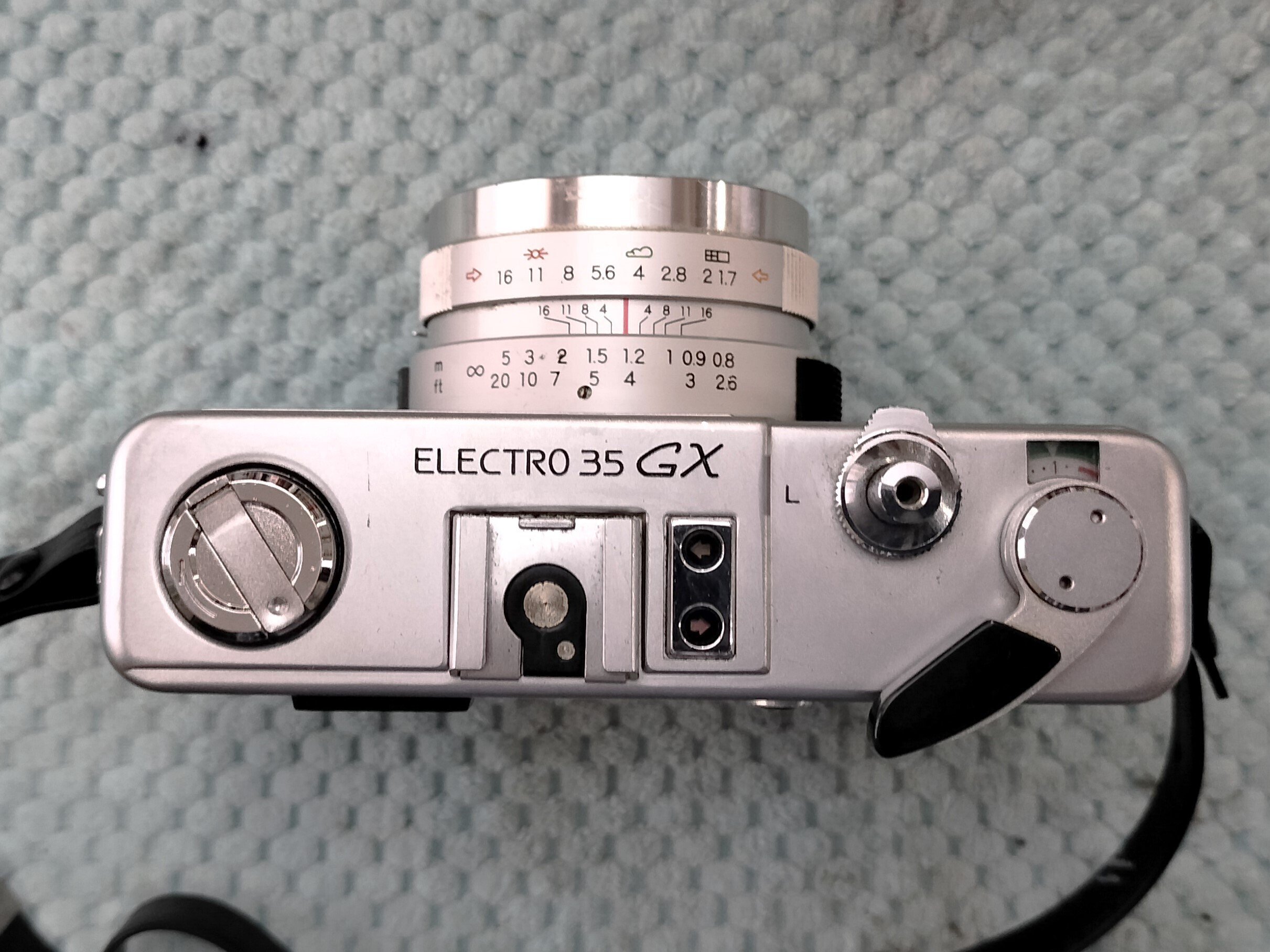 ヤシカエレクトロ35 GXの分解｜フィルムカメラ修理のアクアカメラ