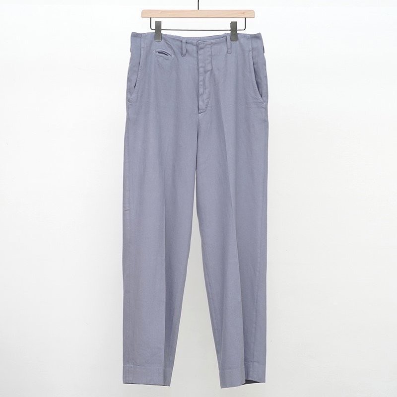 敢えて安見えさせるというコンセプトにて製作されたチノパン