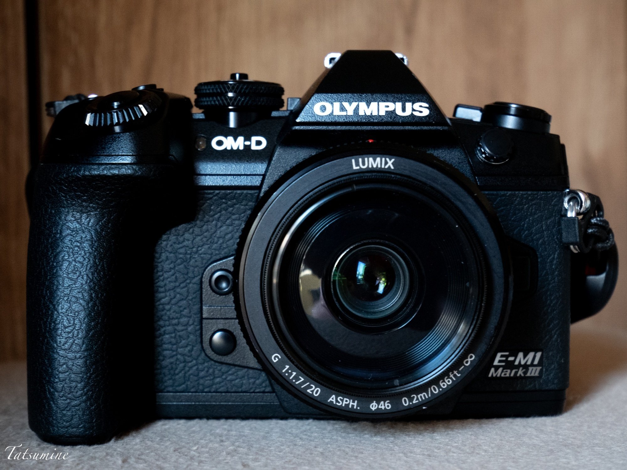 OLYMPUS OM-D E-M1 Mark2 シャッター回数12102回 届きました、総