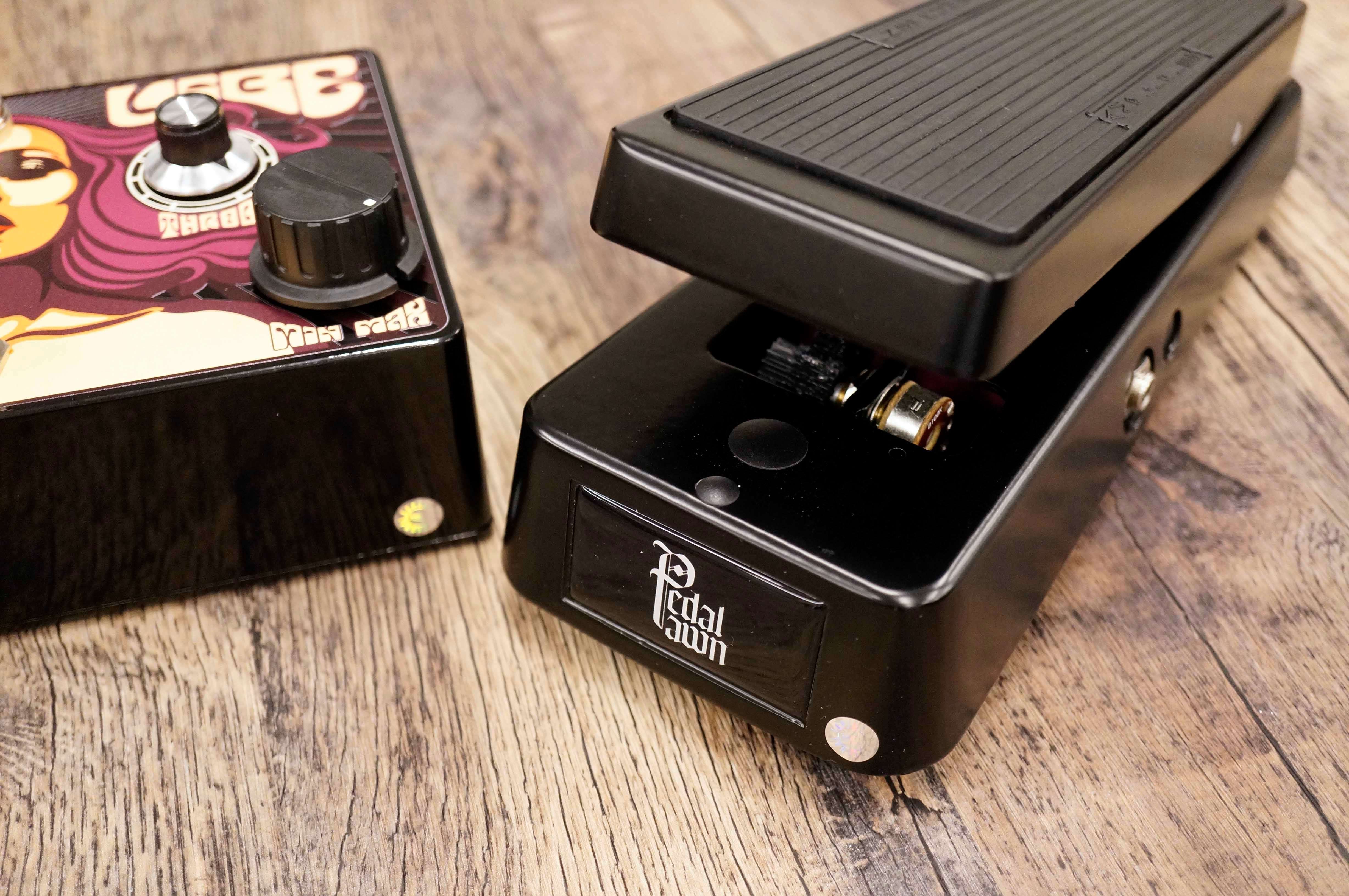 極上すぎるユニヴァイブペダル！Pedal Pawn GYPSY VIBE V2！フット