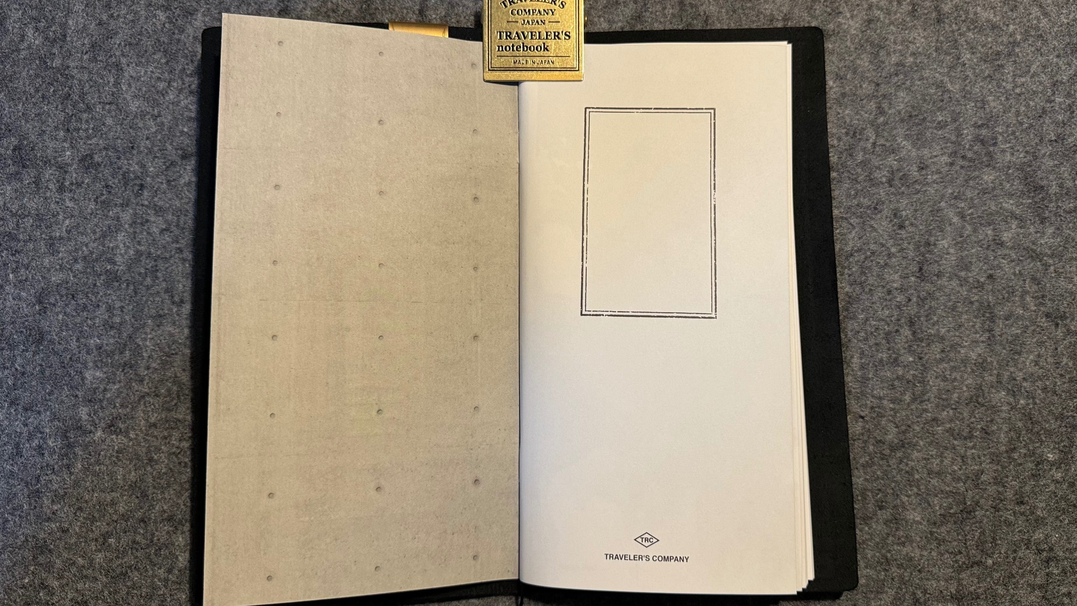 地中美術館】 【限定】 トラベラーズノート リフィル チャーム コラボ