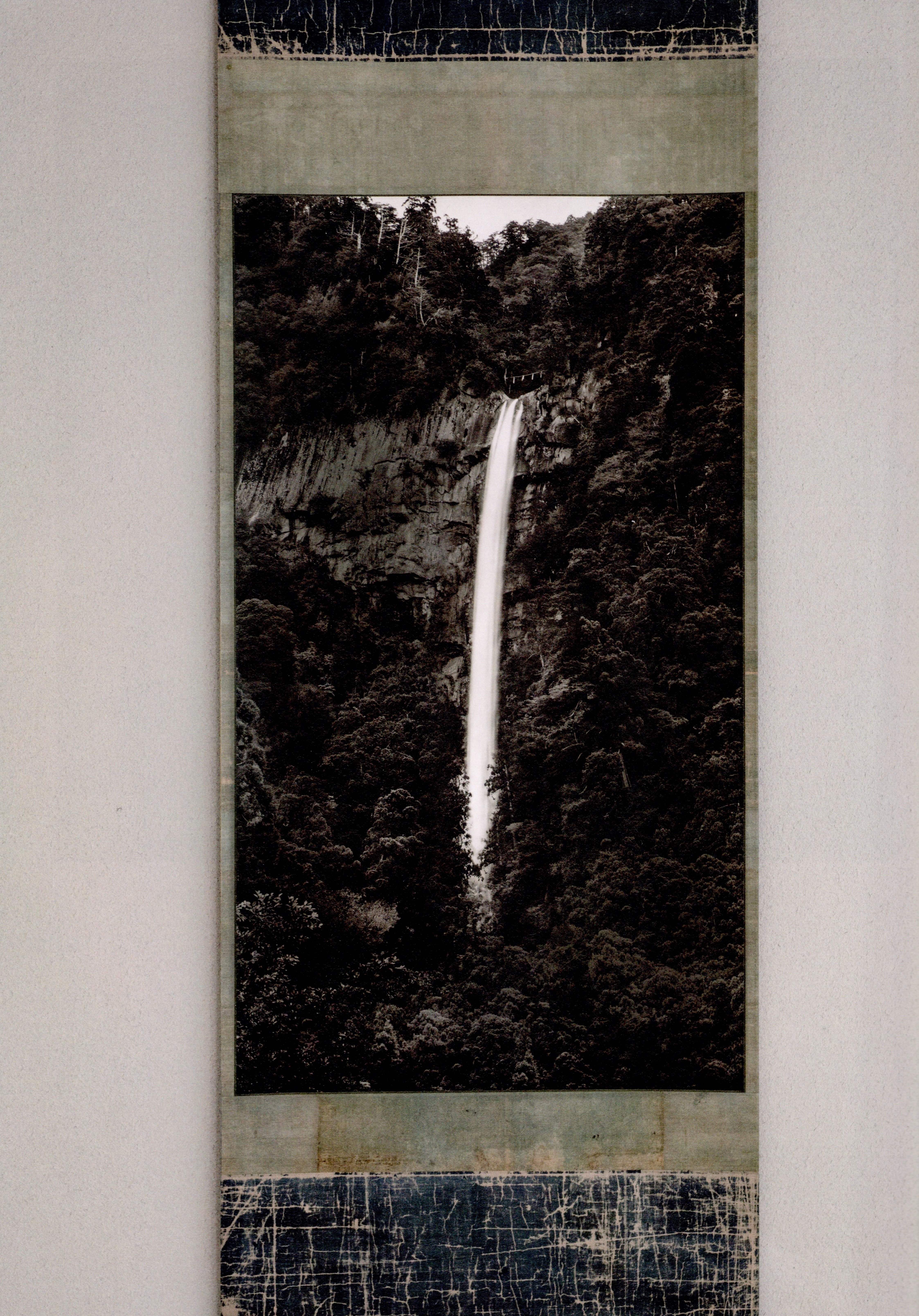 杉本博司 ポスター 華厳の滝 ポスター額装】華厳滝図(杉本博司) - 額縁