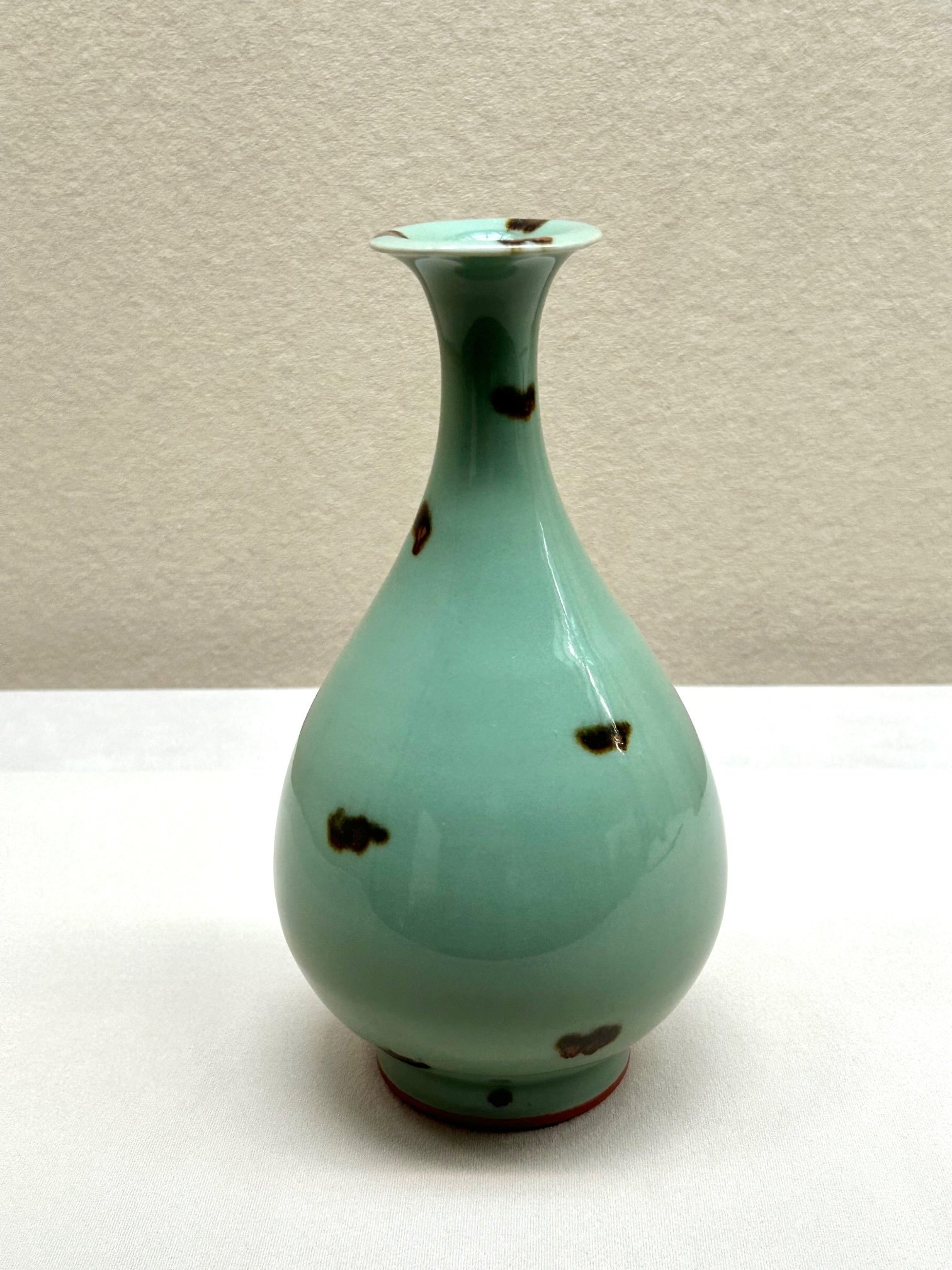 もう一つの国宝「飛青磁」 【大阪市立東洋陶磁美術館―国宝<飛青磁