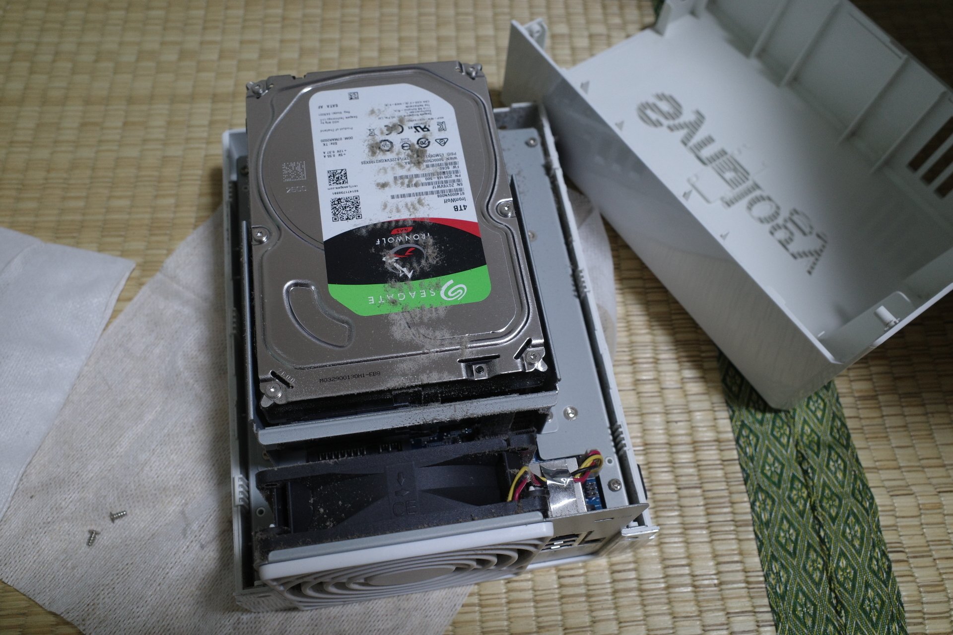 外付けハードディスク・ドライブ Synology NAS DS218j 外付け