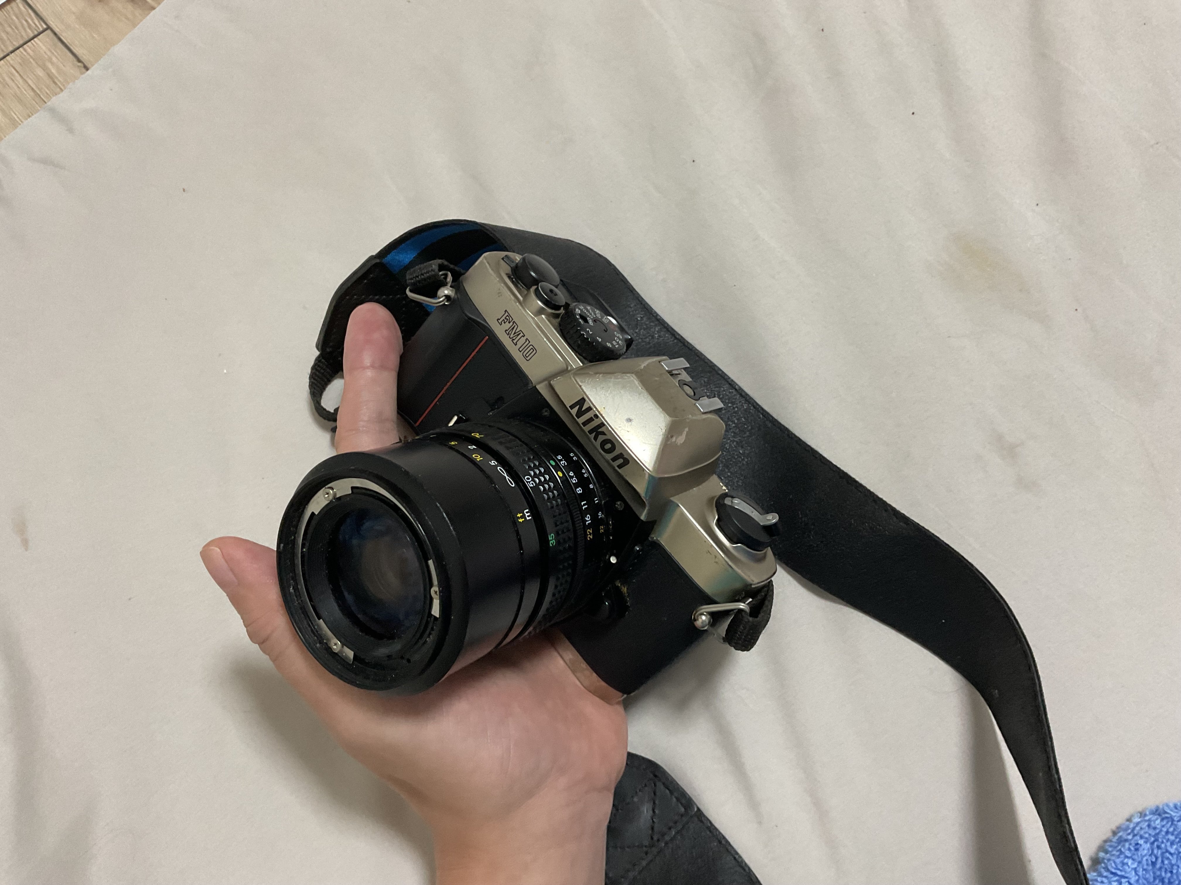 フイルム式一眼レフカメラFM10 中古品】Nikon FM10 フィルム一眼レフ