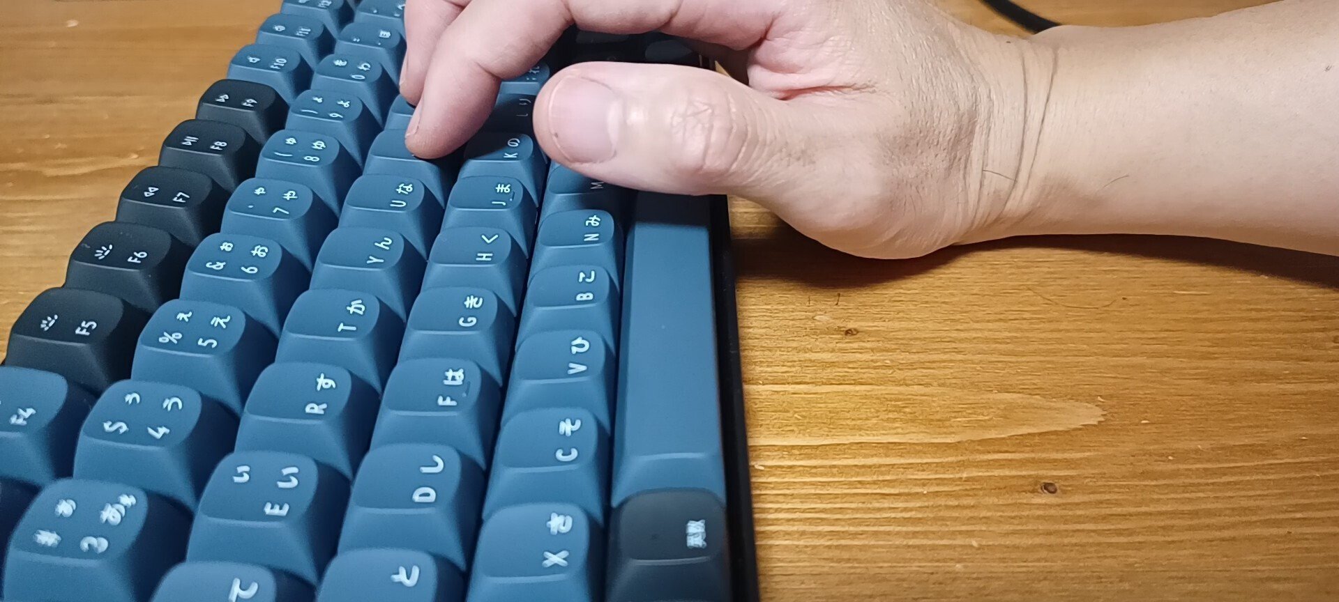 レビュー 】 Keychron K2用純正パームレスト ▶︎ 使用感など｜ぼんちゃん