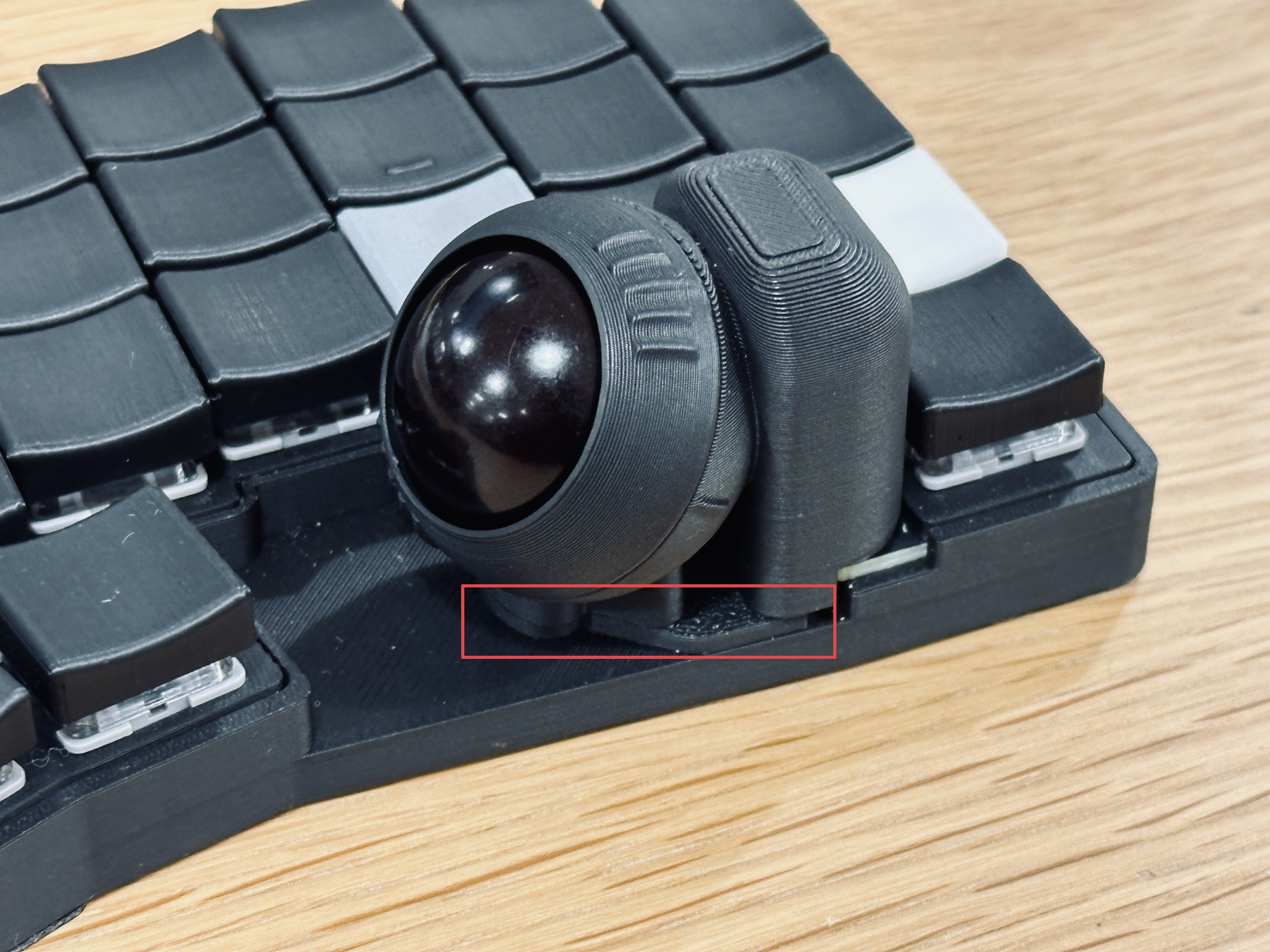 moNa2（無線×分割型×トラックボールマウス）キーボードで理想の