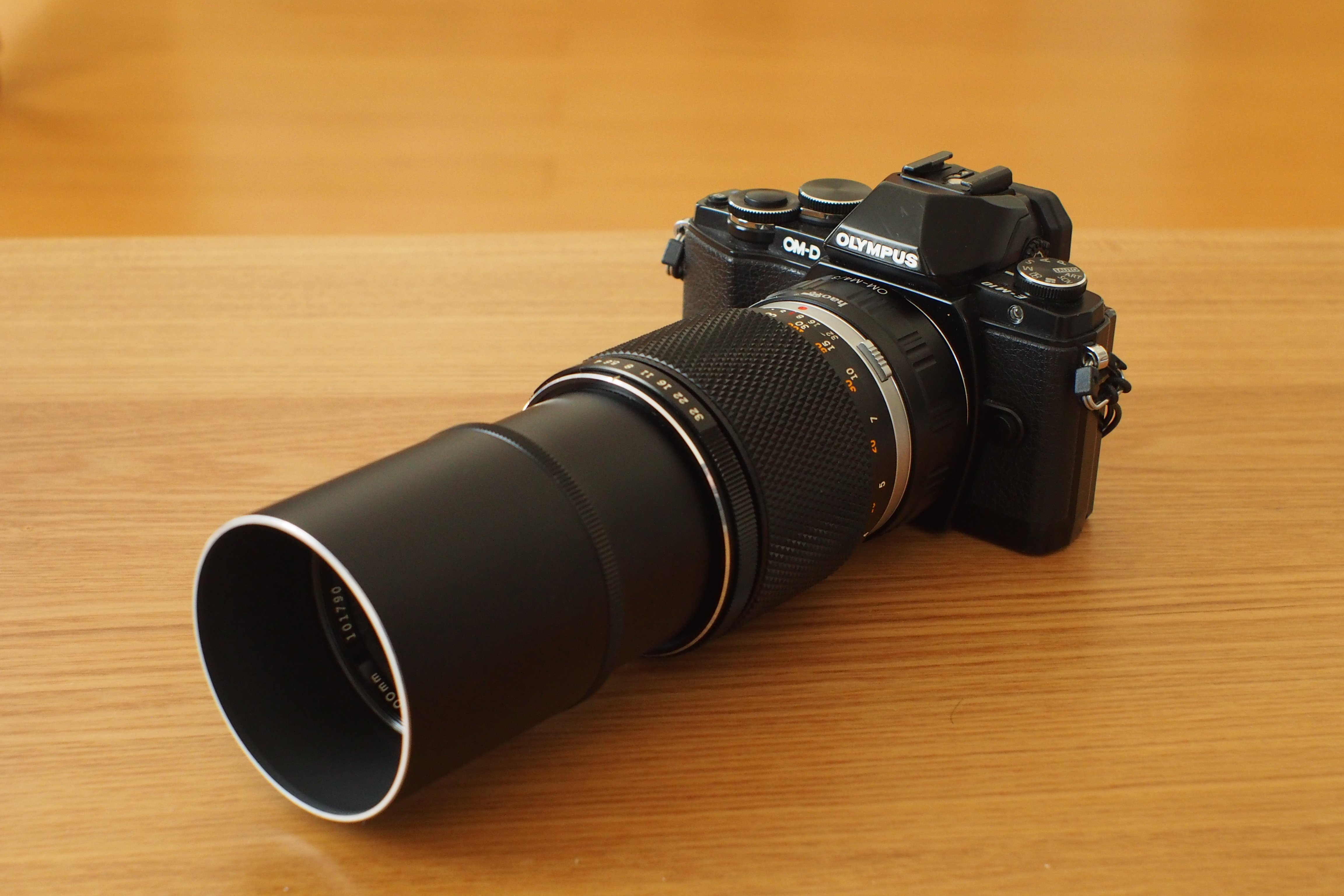 オリンパス カメラ(マニュアルアダプター付き)&望遠レンズ200mm