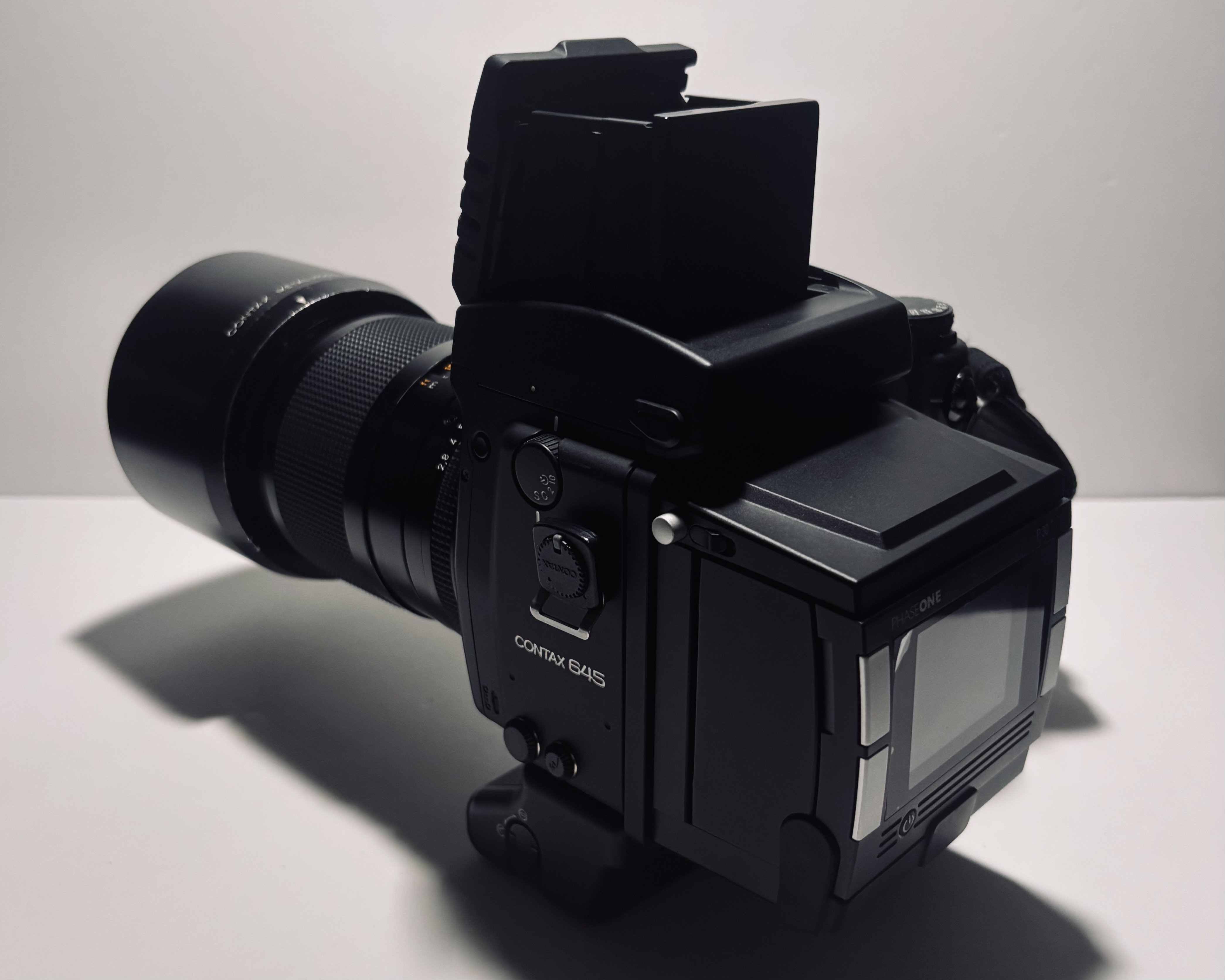 CONTAX645にウエストレベルファインダーを付けて思うこと｜Takumi Ikeda