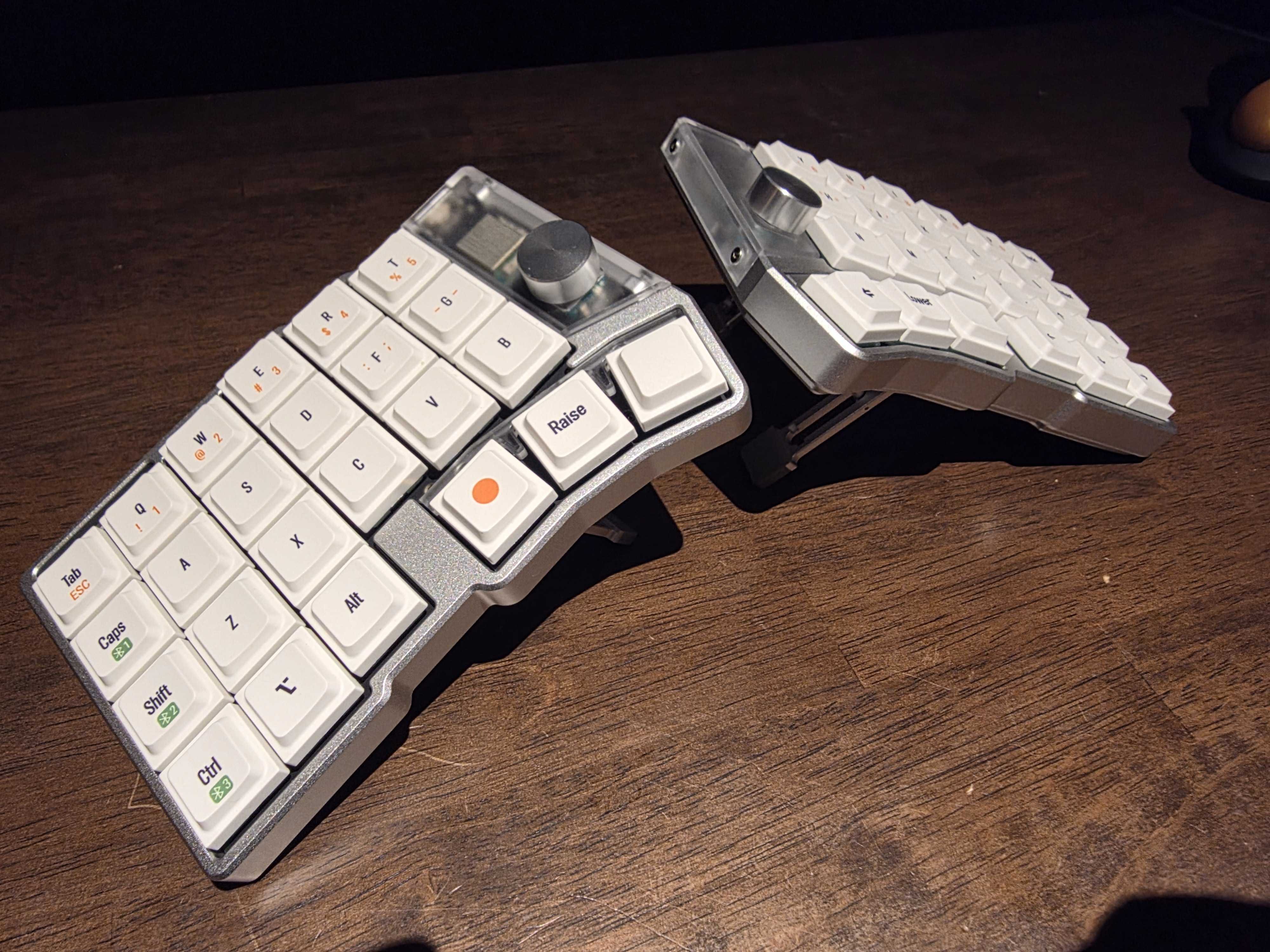 JezailFunder Cornix LP シルバー(白) 分割キーボード Cornix LP 無線