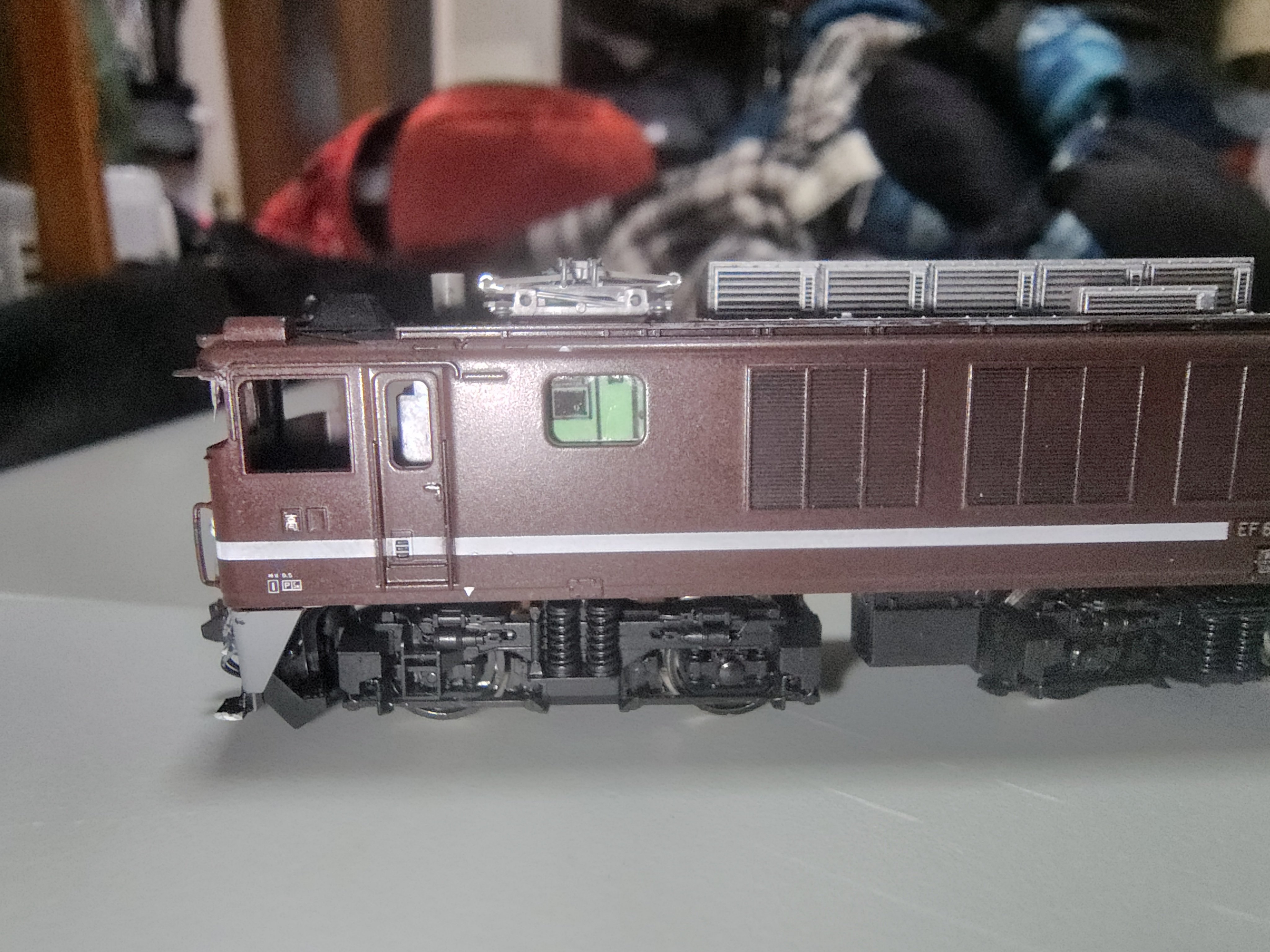 模型加工》TOMIX 9110 EF64 1001をいじる｜さもこう