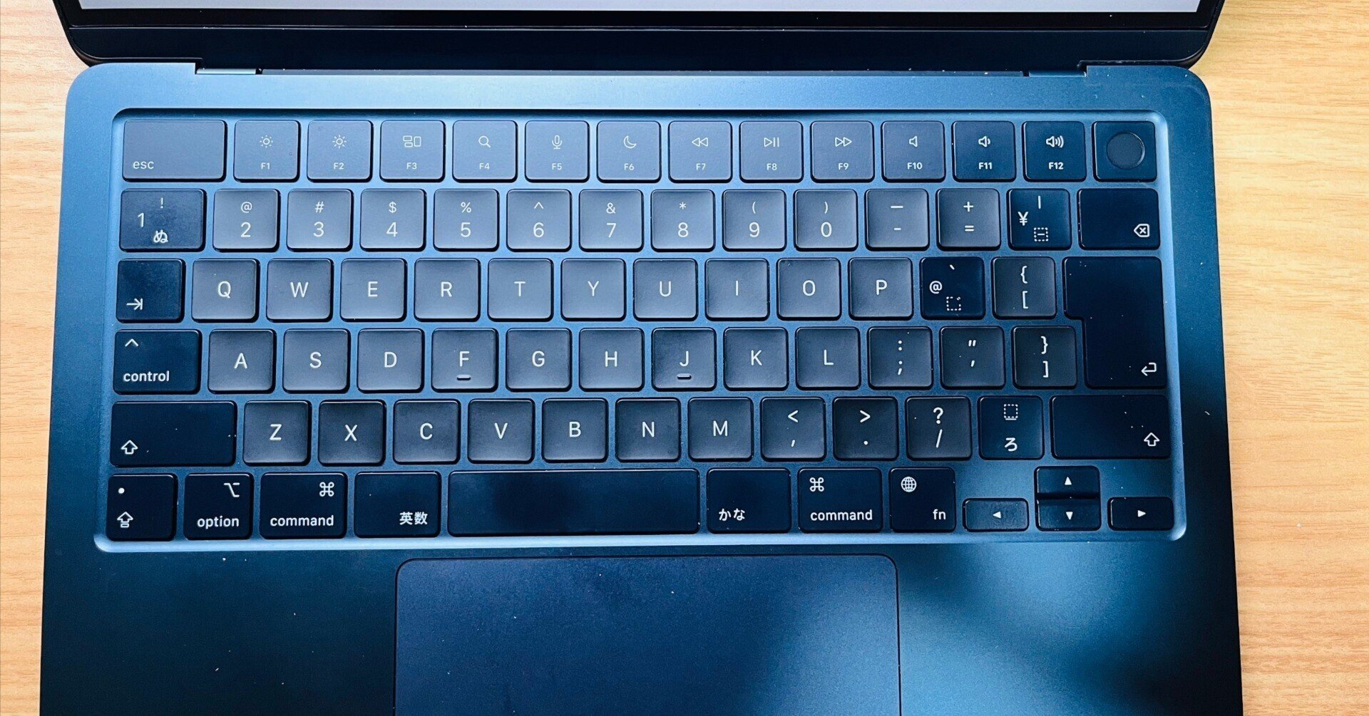 USキーボード配列】MacBook Air (M1, 2020) JIS配列のMacBook Airの