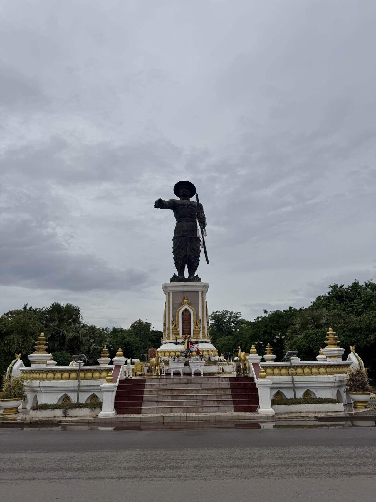 東南アジア周遊旅〜ラオス⑥〜追加ビエンチャン｜ミズ