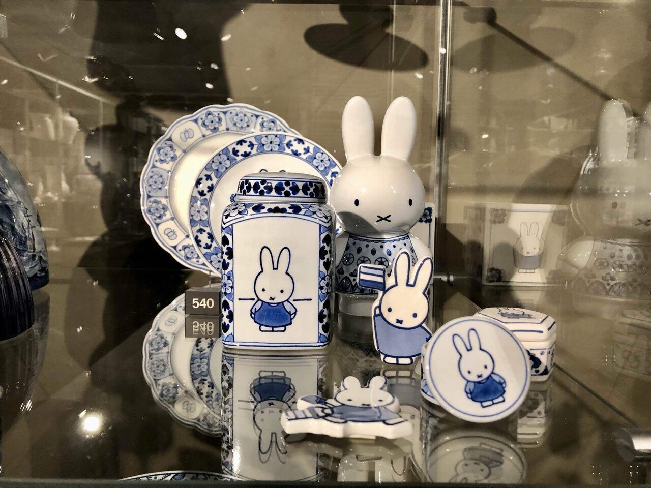 大阪万博 オランダ館 ミッフィー デルフト EXPO2025 置物 大阪万博