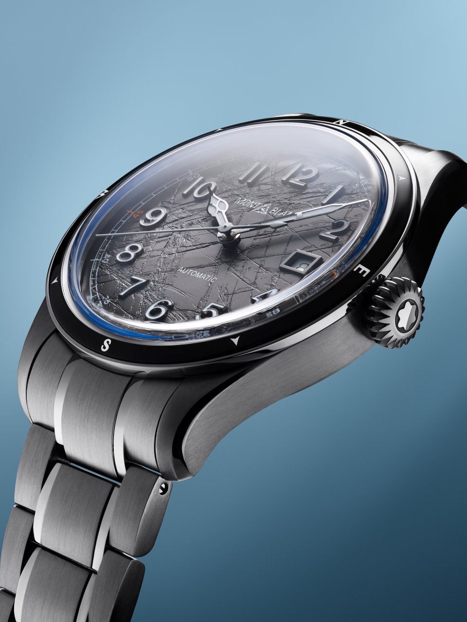 モンブラン 2023年新作ウォッチ ―8000カプセルコレクションで世界の
