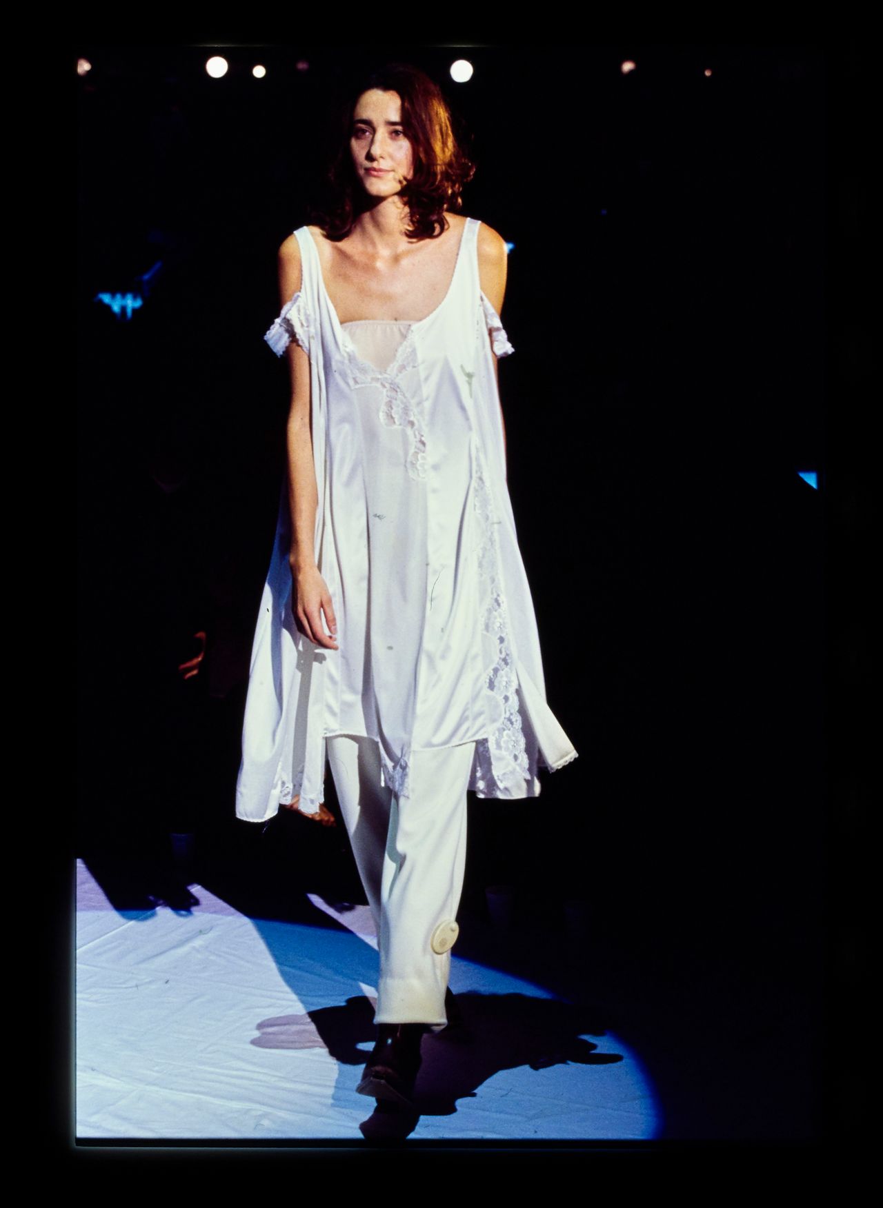 Yohji Yamamoto Spring 2000 Ready-to-Wear Collection | Vogue