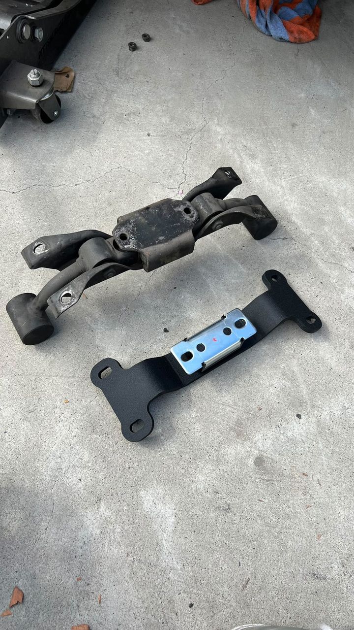 Z31 Transmission Mount - 300ZX - Apex Engineered