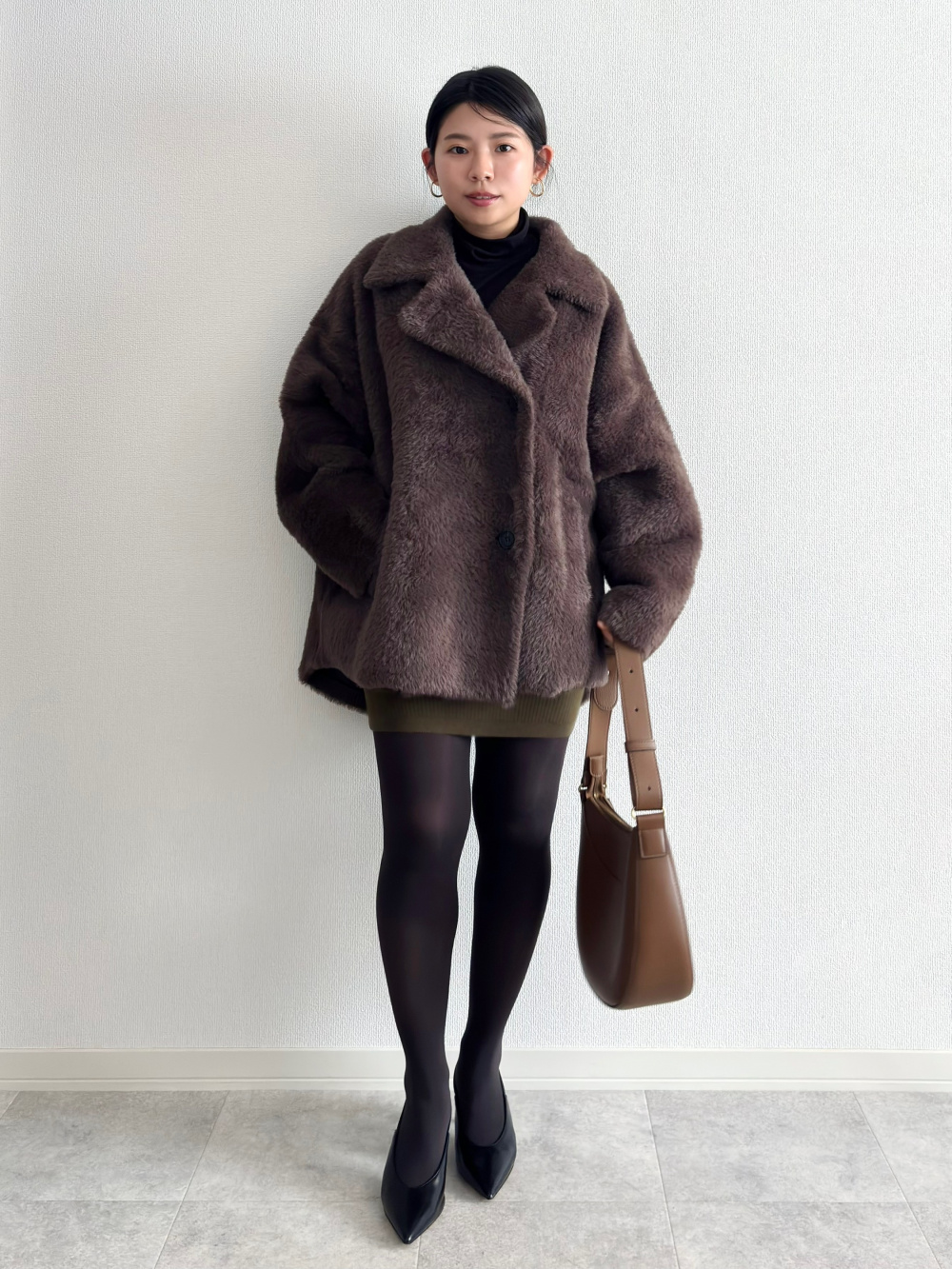 フェザーヤーンニットコート」の着用コーディネート| プラステ
