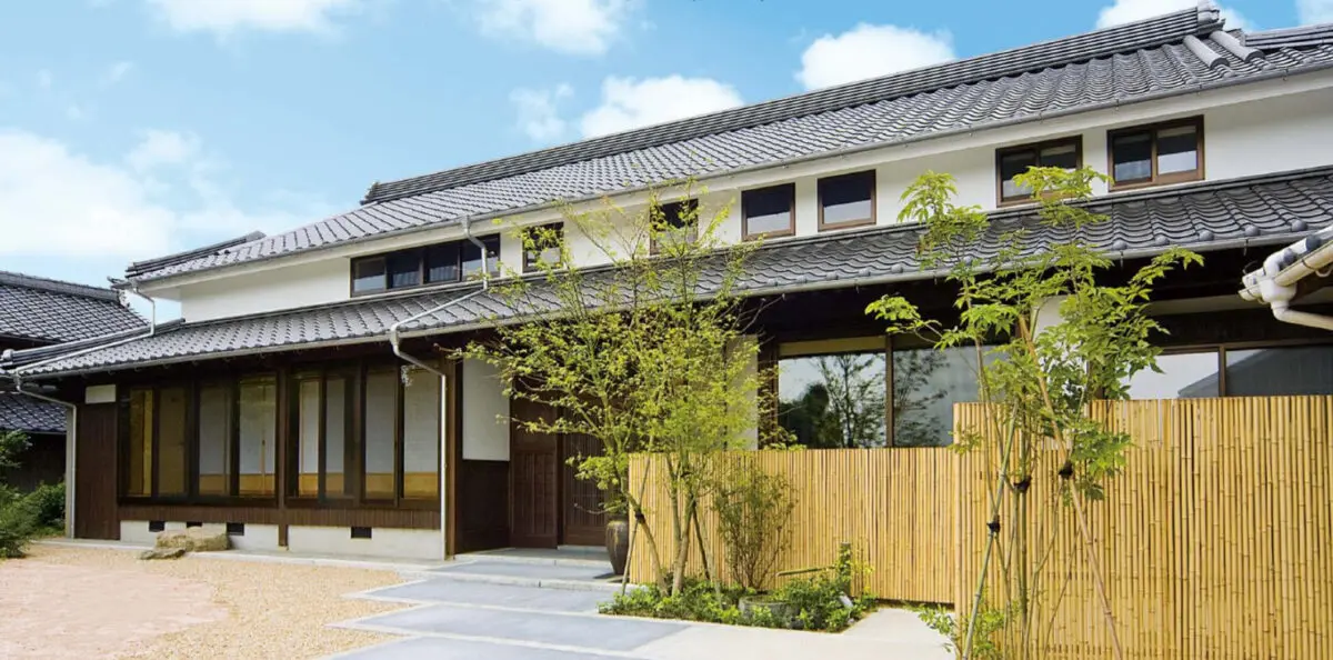 鶴弥 三州瓦・防災瓦 - 千葉県木更津市の雨漏り修理・防水工事【アクア