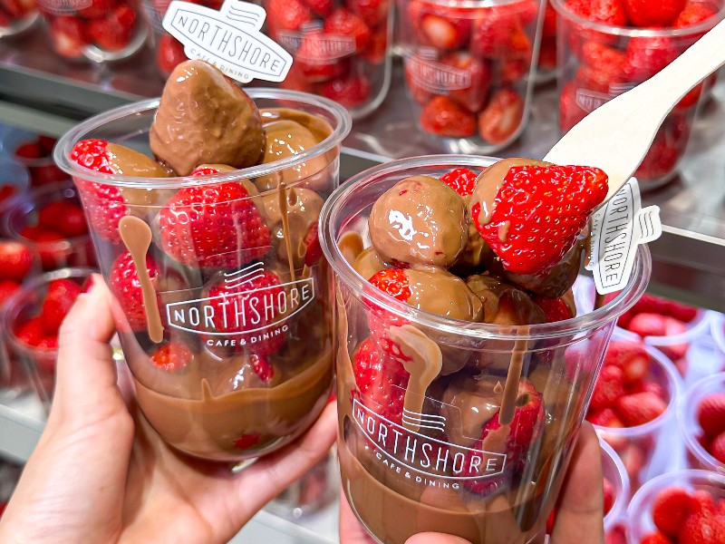 連日行列で話題！天神・三越の新店「フクオカチョコベリー」