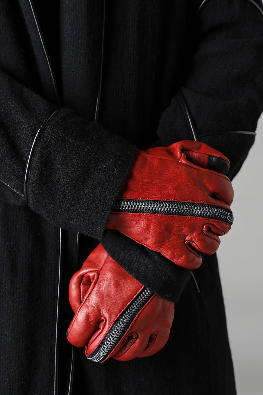 Red Horse Leather Zip Gloves – The Archive