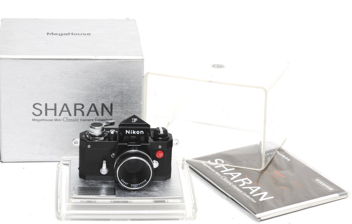 sharan-megahouse-nikon-f-black