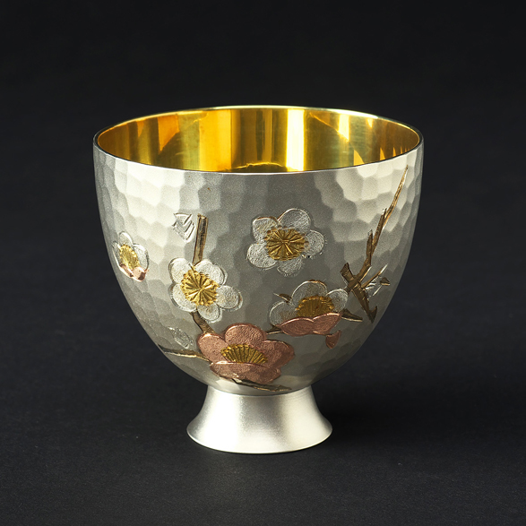 奥山峰石『 ぐい呑“紅白梅”（高台）』 | 銀製品 | 日経アート