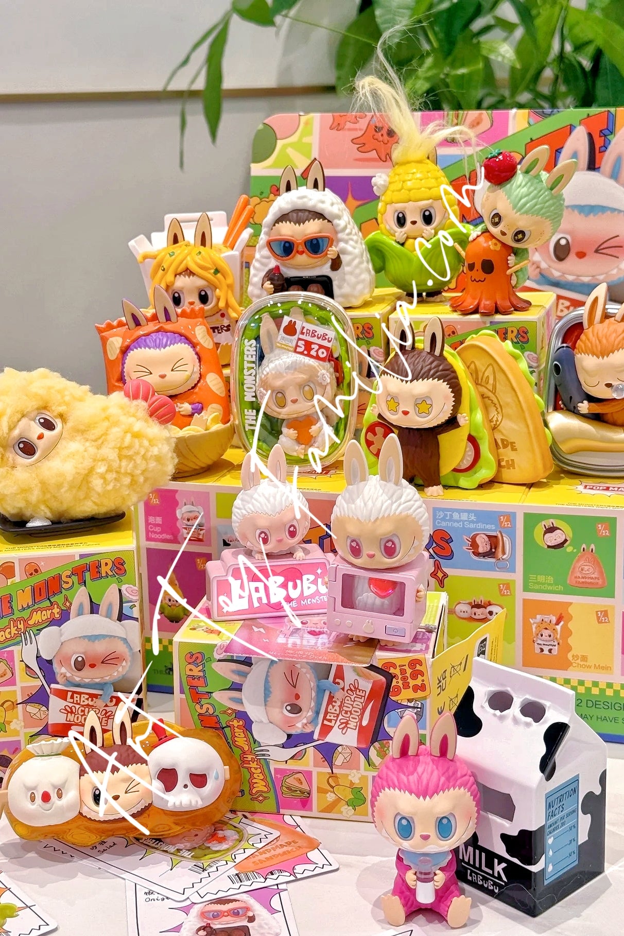 ポップマート ラブブ Wacky Mart シリーズ コンテナ 展示ボックス