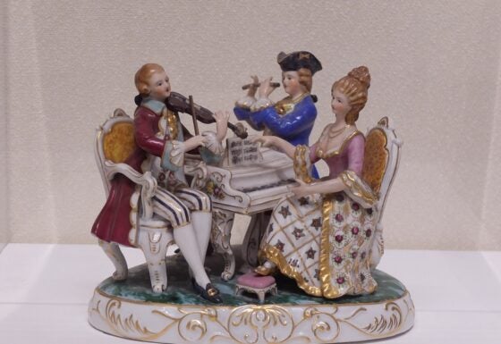 レビュー】瀬戸市美術館特別企画展「瀬戸ノベルティの至高 Made by