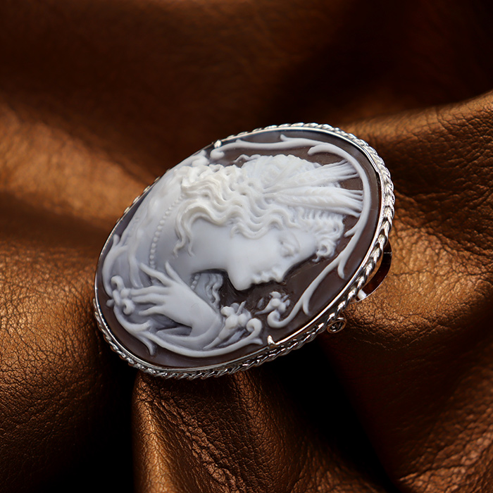 ねね 断捨離中様専用 豊穣の女神デメテルシェルカメオブローチ 彫金