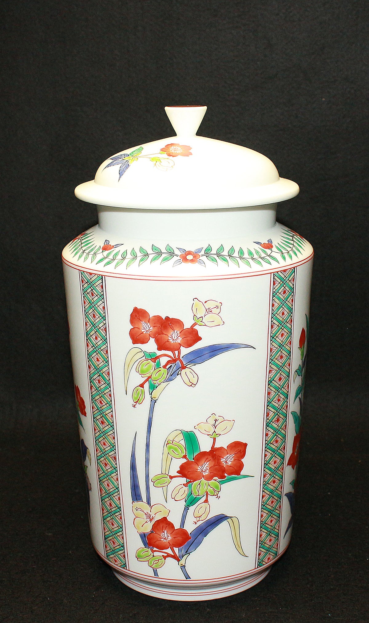 十二代酒井田柿右衛門 香合 十四代酒井田柿右衛門 作 『濁手 香合