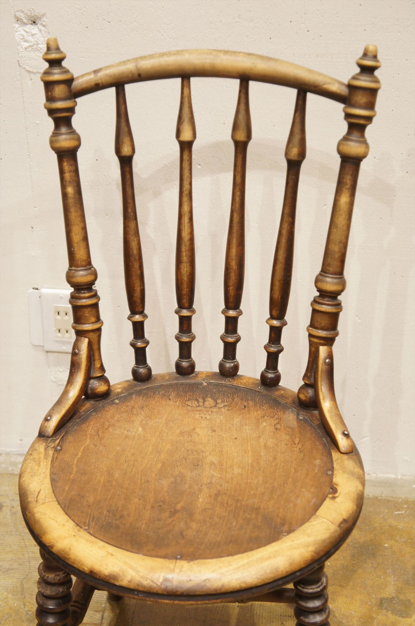 専用 9/15まで！ ヴィンテージ 木製 ロッキングチェア スピンドル