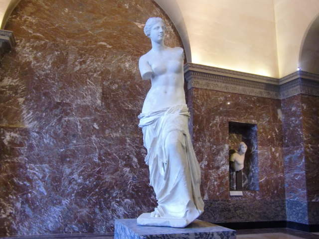 2478❣️ ミロのヴィーナス像 ルーブル美術館7 三つの至宝 ミロの