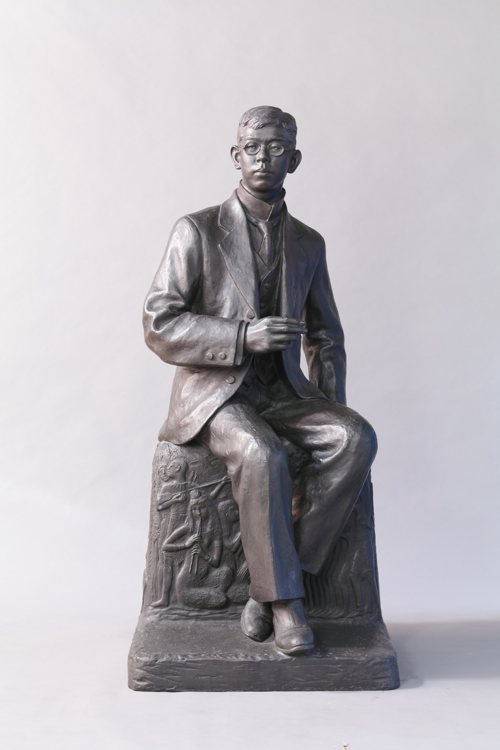 朝倉文夫とは？東洋のロダンと呼ばれた作家の作品を紹介！ | 藝大