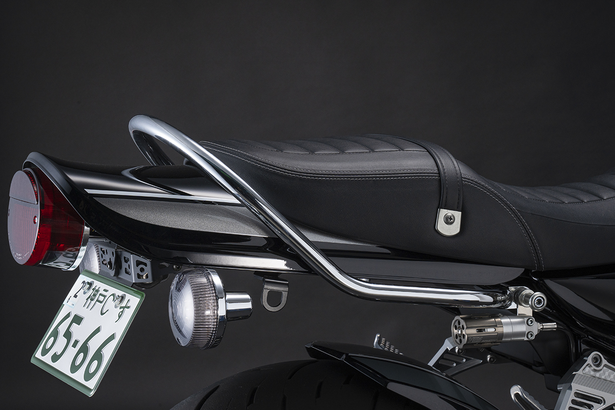 Z900RS純正テール回り&ウインカー