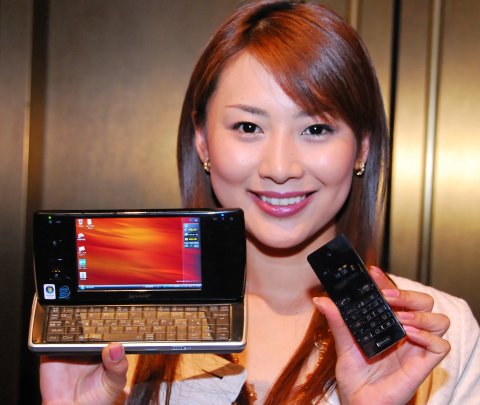 ウィルコムD4 本体一式PC 携帯電話SHARP