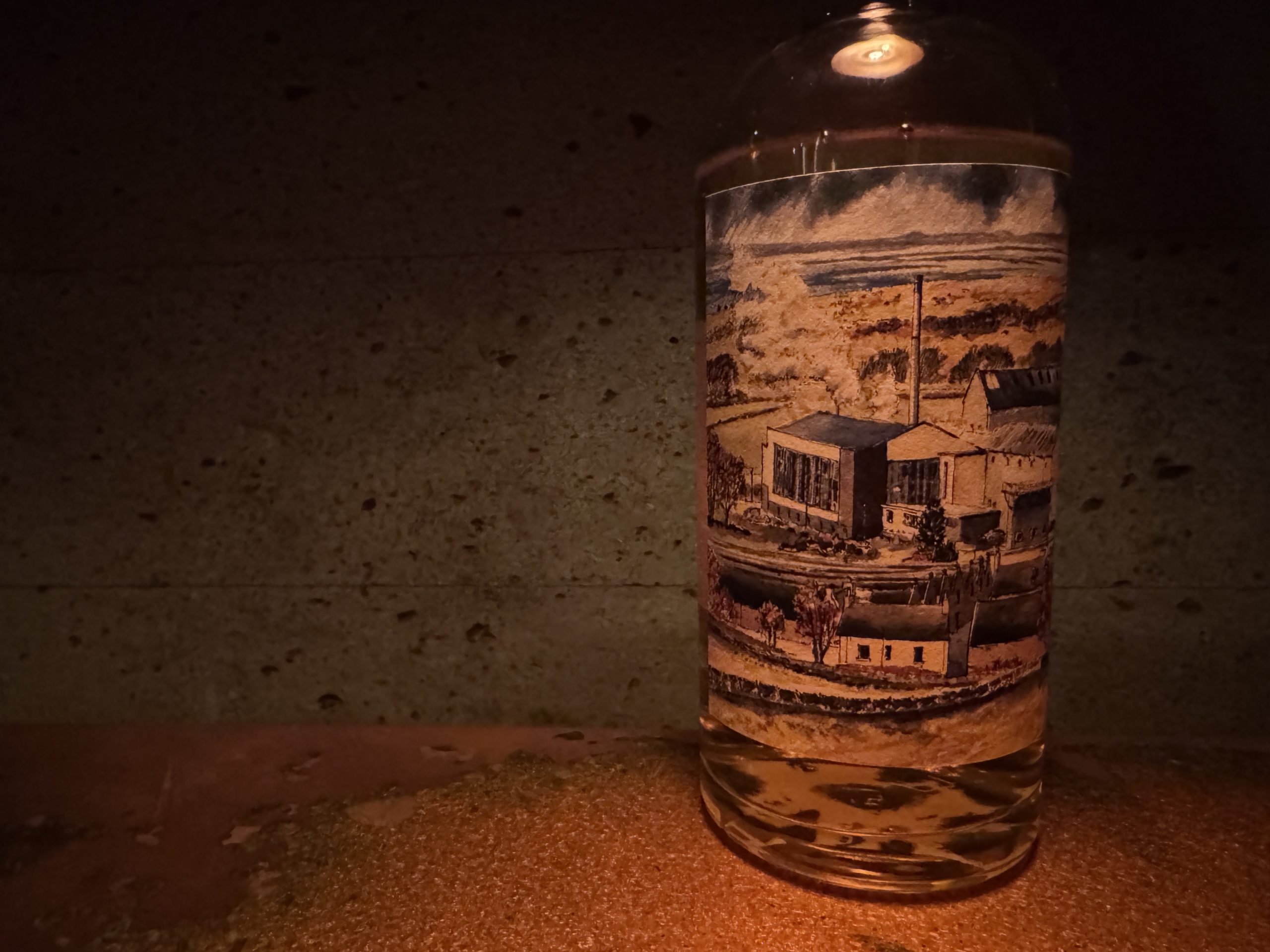 空瓶】スリーリバーズ ラフロイグ2011 ダイナソー 【公式通販】