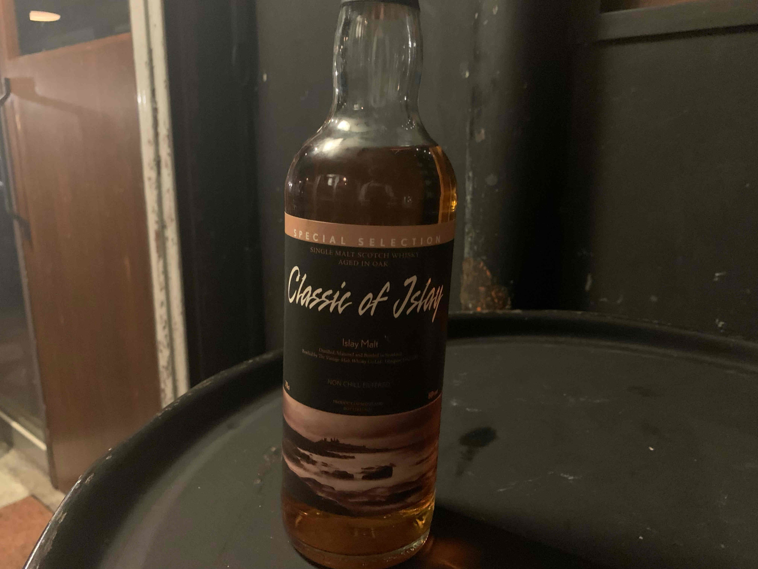 ラガヴーリン蒸留所 クラシックオブアイラ スコッチモルト販売