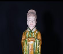 唐三彩文官俑 – あたか美術 ATAKA Art Gallery