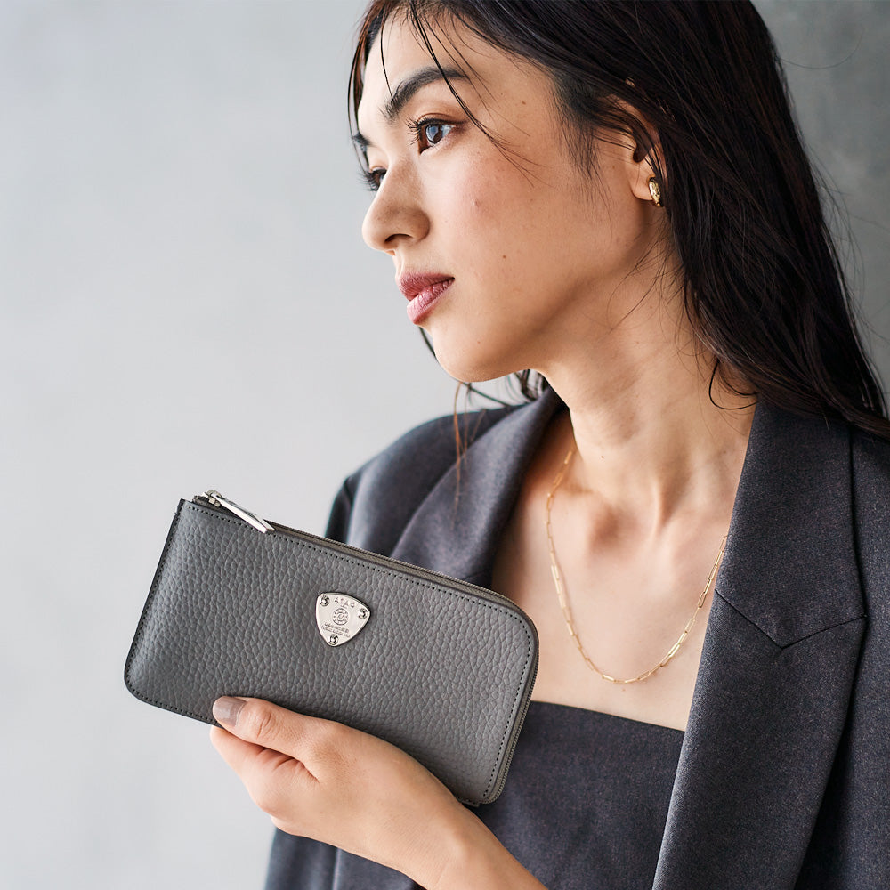 新色「ストーングレー」｜ATAOの定番ケリーシリーズ｜limo／slimo