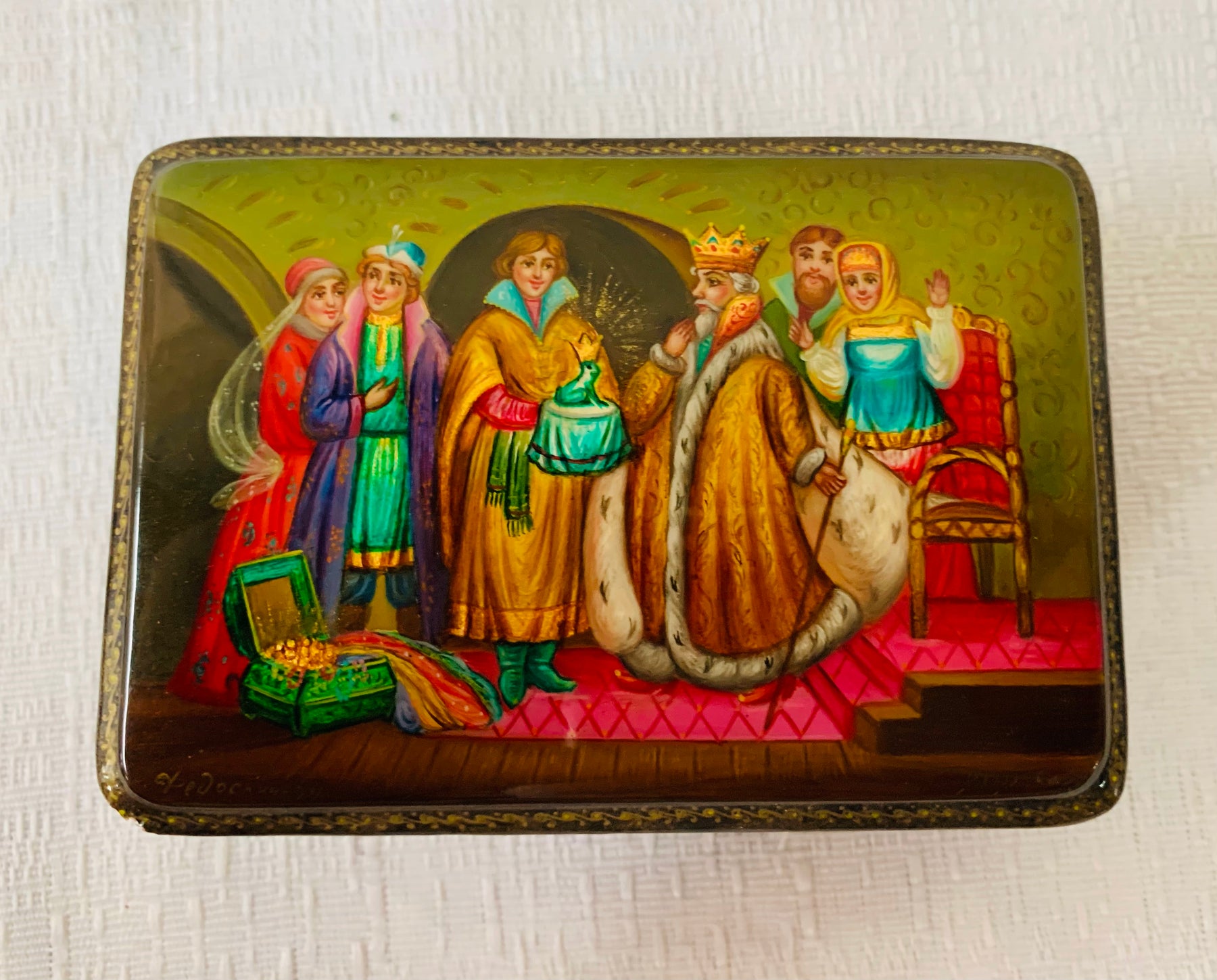 Rare Vintage Russian Hand-Painted Lacquered Small Wooden Box Signed Fe